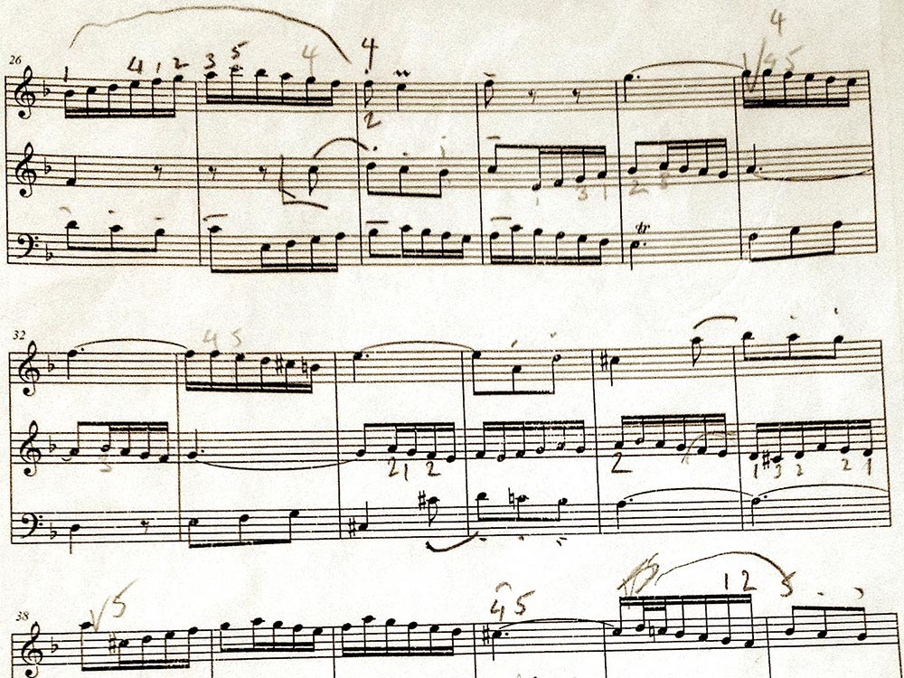 Bach F major Fugue p2